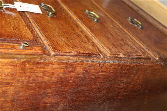 A George III oak bureau W.92cm